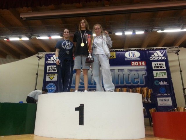 podium 2